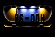 Рамки для номеров с подсветкой для номеров: модно и функционально